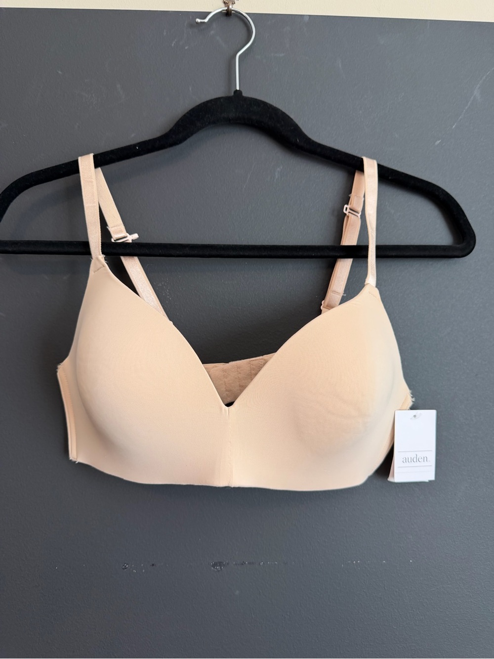 Auden Smooth Nude T-Shirt Bra. NWT. 36C